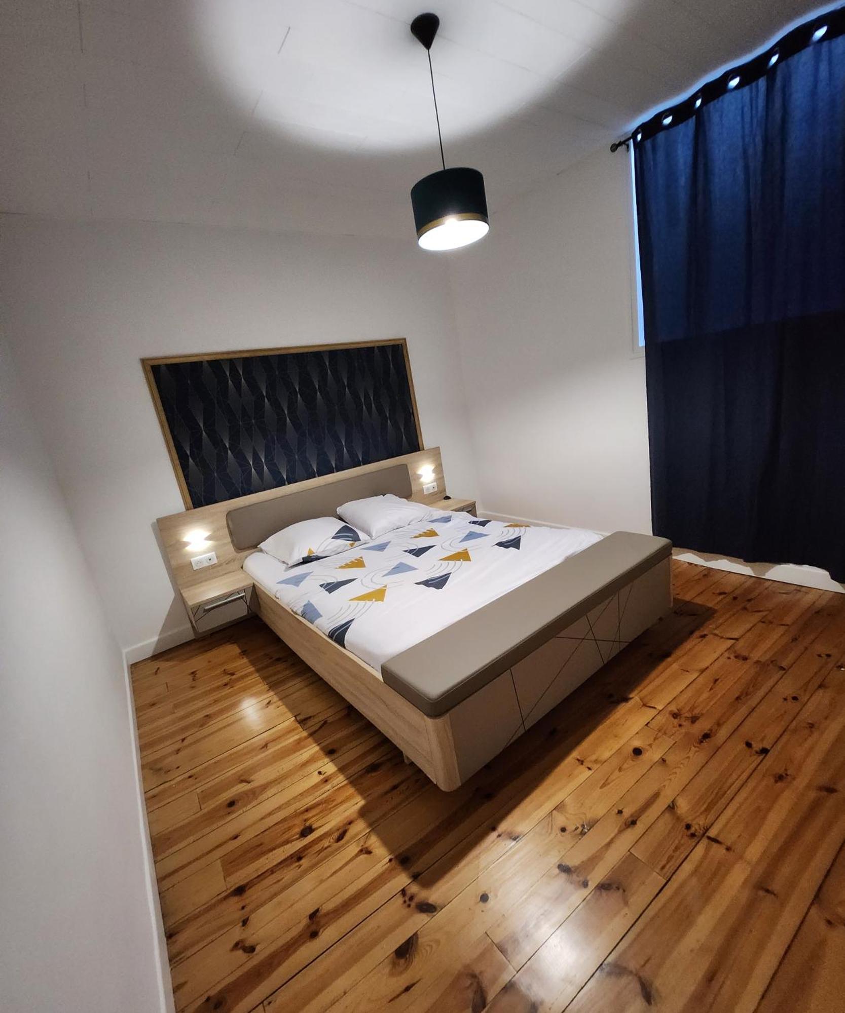 Chaleureux Appartement Refait A Neuf Vic-sur-Cère Eksteriør billede